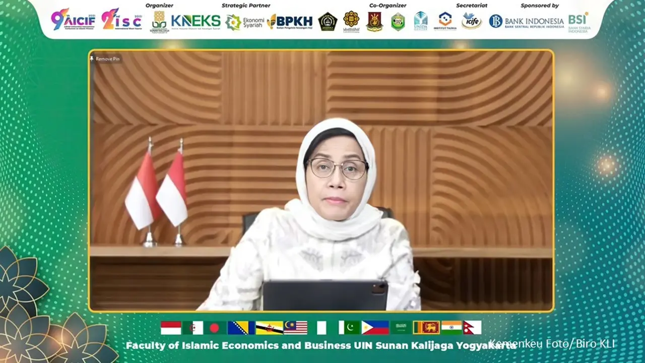 Menteri Keuangan Sri Mulyani menyampaikan Opening Ceremony AICIF 2021, The 9th ASEAN Universities International Conference on Islamic Finance, Rabu (17/11/2021).