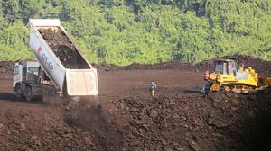Harga Batu Bara Tembus US$140 Dipicu Kenaikan Minyak dan Gangguan Pasokan
