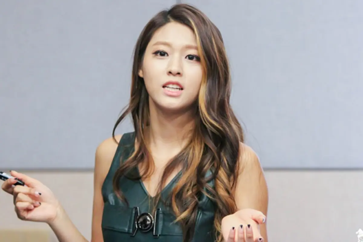 Seolhyun AOA