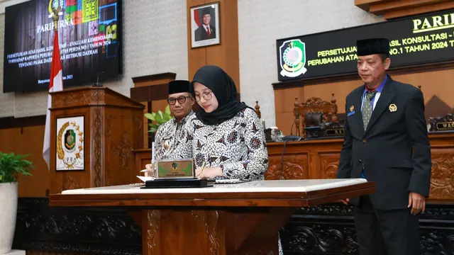 Rapat Paripurna, Pemkab dan DPRD Banyuwangi Pastikan Tarif PBB Tidak Naik