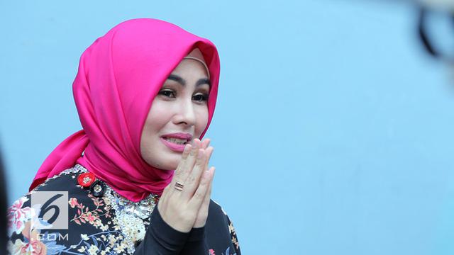 Berhijrah, Kartika Putri Juga Dicemooh Banyak Artis 