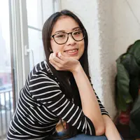 ilustrasi perempuan dewasa/Dean Drobot/Shutterstock