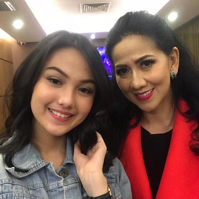 6 Momen Kedekatan Venna Melinda dan Aisyah Aqilah, Bak Ibu Kandung