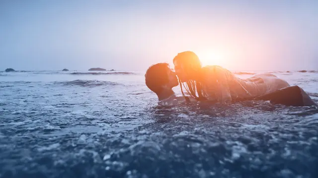 Hubungan seks di pantai (iStockphoto)