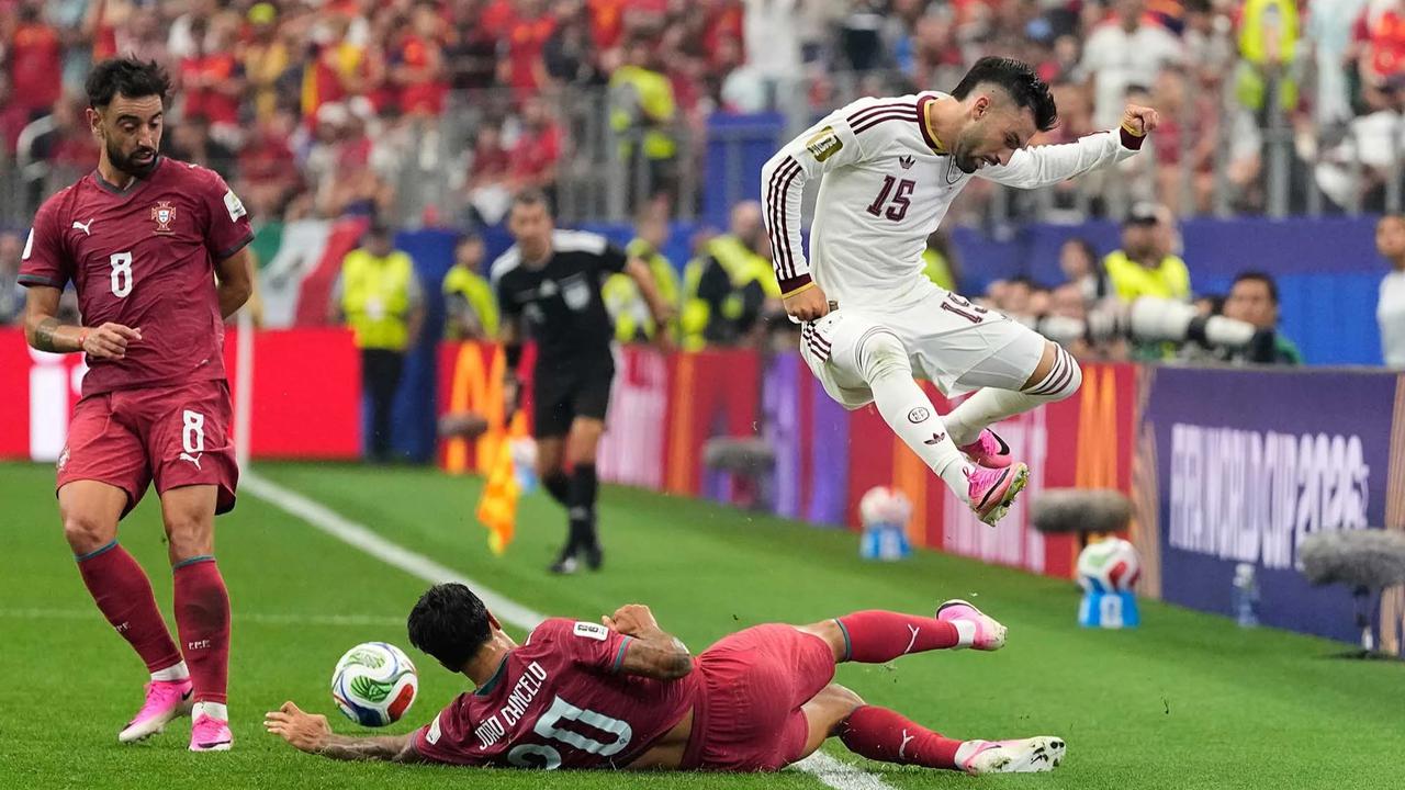 FOTO: Ronaldo Menangis Portugal Tersingkir dari Piala Dunia 2026