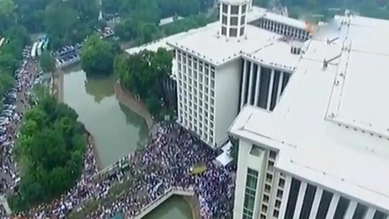 Suasana di Masjid Istiqlal 