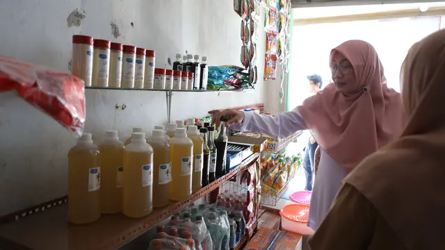 sejumlah produk sembako di sejumlah toko di Banyuwangi gunakan kemasan daur ulang (Istimewa)