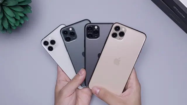 Ilustrasi iPhone (Photo by Daniel Romero on Unsplash)