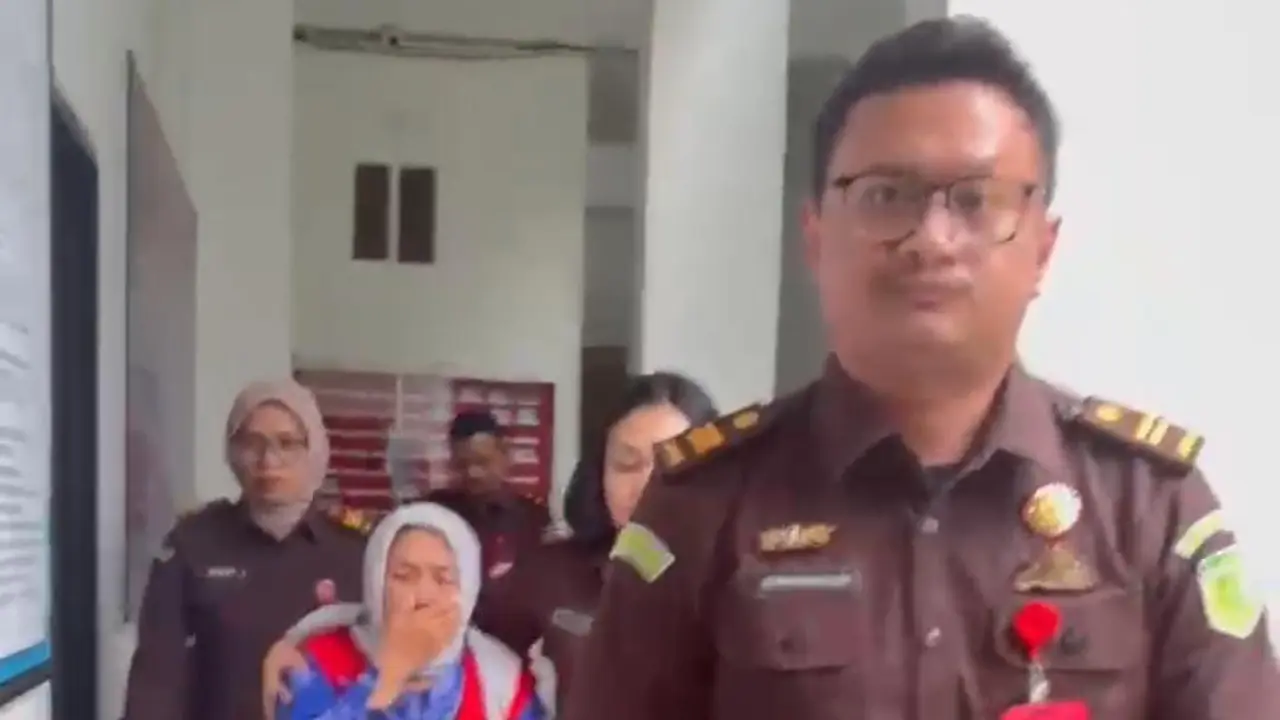 Tersangka pungli program PTSL di Maros. (Istimewa)