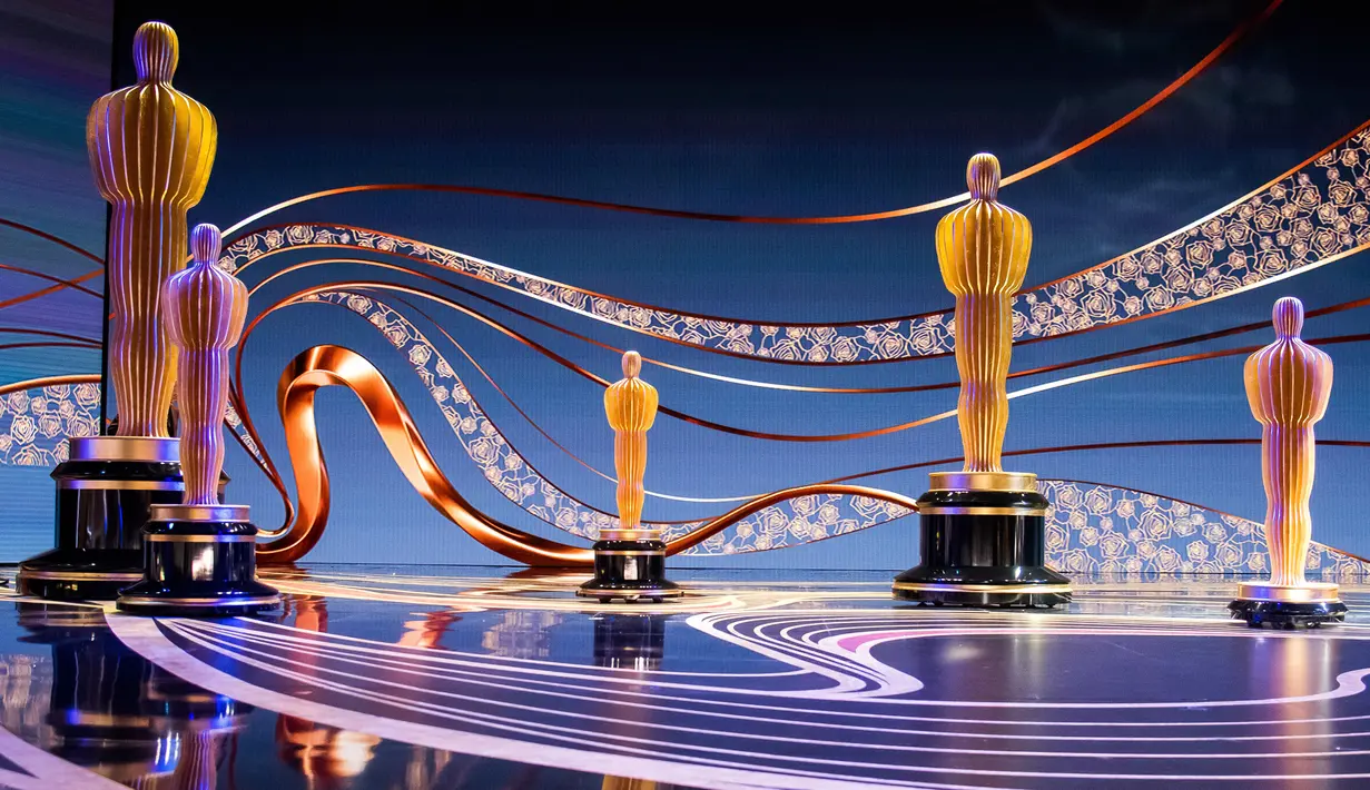 Penampakan panggung Academy Awards atau Oscar 2019 di Hollywood, California, AS, Sabtu (23/2). Oscar 2019 akan berlangsung pada Minggu (24/2/2019) malam atau Senin (25/2/2019) pagi waktu Indonesia. (Photo by Charles Sykes/Invision/AP)