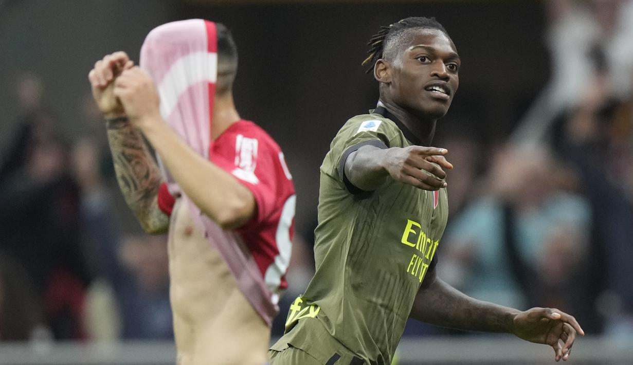 AC Milan berhasil meraih kemenangan besar saat menjamu Monza pada laga pekan ke-11 Liga Italia yang berlangsung di San Siro, Sabtu (22/10/2022) malam WIB. (AP/Luca Bruno)