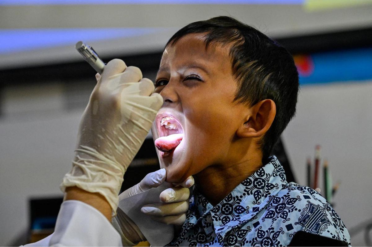 FOTO: Antusias Murid Madrasah Jalani Pemeriksaan Kesehatan Gratis
