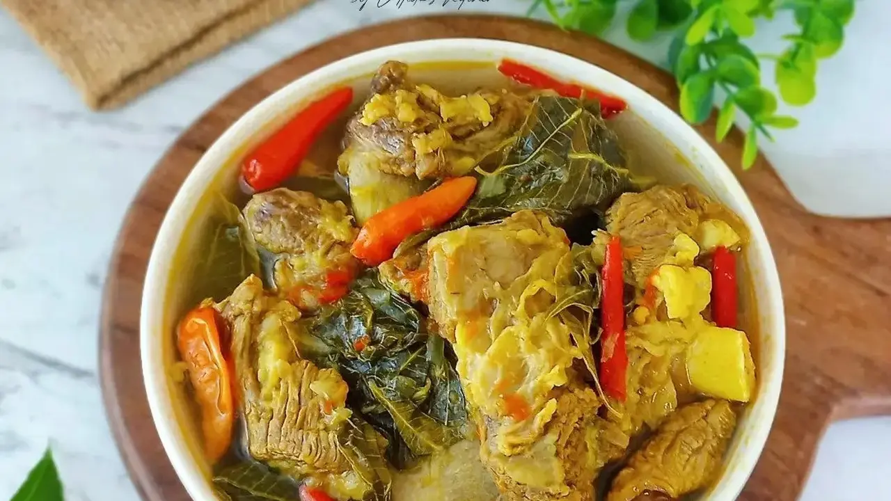 Gangan Asam Iga Sapi Daun Kedondong Khas Kutai