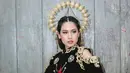 <p>Beberapa hari yang lalu, Maudy Ayunda mengunggah beberapa foto dirinya dalam balutan baju manggung yang megah. [Foto: Instagram/maudyayunda]</p>