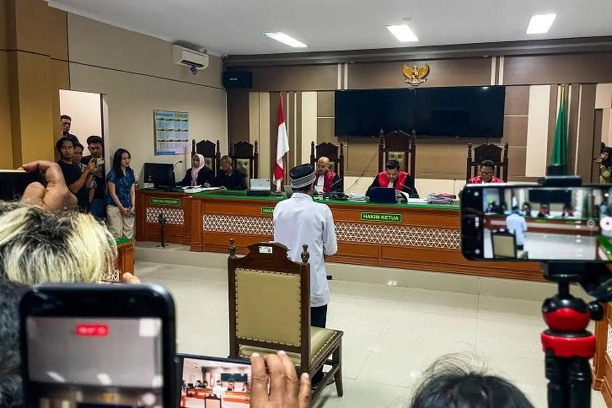 Sidang vonis kasus pembunuhan satu keluarga di Indramayu. (Dok. Antara)
