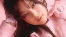Jennie BLACKPINK tidak hanya menjadi artis Korea pertama yang tampil sebagai bintang sampul majalah ELLE Prancis. Ia juga merupakan artis Asia kedua yang mencapai prestasi ini setelah Maggie Cheung di tahun 2004. [Foto: Instagram]