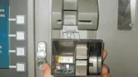Sebenarnya apa dan bagaimana cara kerja teknik skimming kartu ATM?