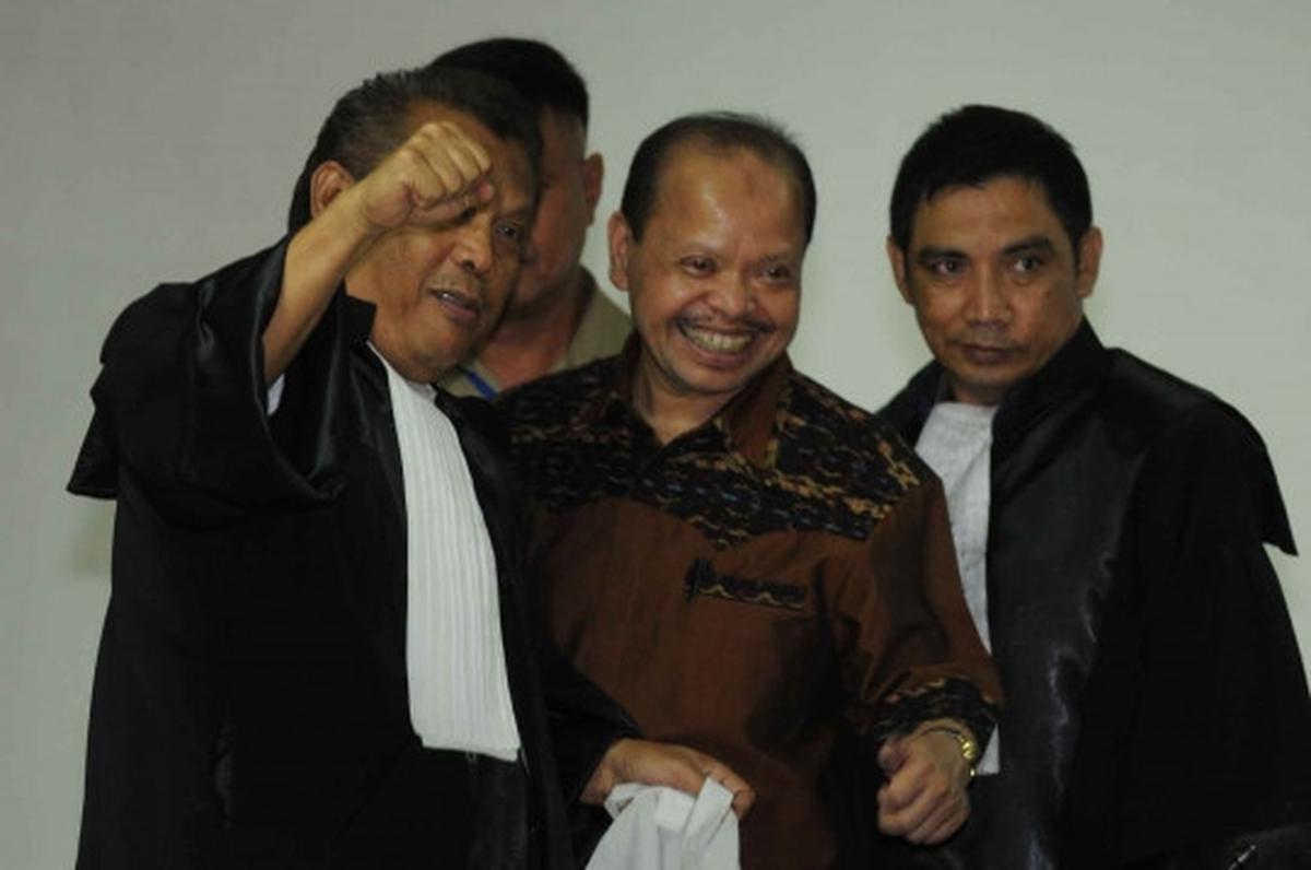 Ini ekspresi Sutan Bhatoegana usai divonis 10 tahun penjara