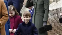 Pangeran Louis dan ibunya, Kate Middleton menghadiri Misa Natal 2022. (AP Photo/Kirsty Wigglesworth)