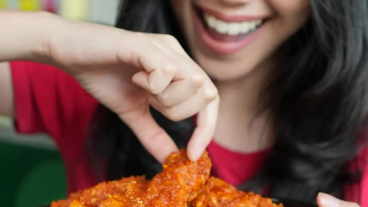 Chiken Wings dengan Rasa Selera Lokal Sambal Merdeka Tepat di Bulan Kemerdekaan