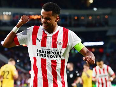 Sebagai salah satu tim besar di Eredivisie, PSV Eindhoven banyak dihuni para pemain berkualitas yang kebanyakan adalah hasil dari akademi mereka. Setelah tampil apik bersama PSV, kebanyakan para pemain tersebut dilirik oleh klub-klub besar Eropa untuk bermain di liga-liga Eropa lainnya. Dari beberapa pemain yang telah dilepas PSV, terdapat 5 pemain dengan penjualan termahal hingga saat ini. Siapa saja? Yuk disimak uraiannya berikut ini. (AFP/Olaf Kraak)