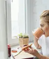 Makanan yang dikenal mampu membantu meningkatkan metabolisme, terutama yang kaya akan protein, dapat mendukung kesehatan tubuh secara menyeluruh. [Dok/Pexels.com/kaboom pics].