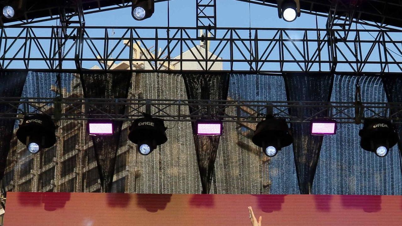 FOTO: Penampilan Christie Hibur Pengunjung KapanLagi Buka Bareng BRI Festival 2024