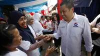 Ketua Umum Partai Perindo Hary Tanoesoedibjo mengunjungi lokasi bazar murah. (Istimewa)