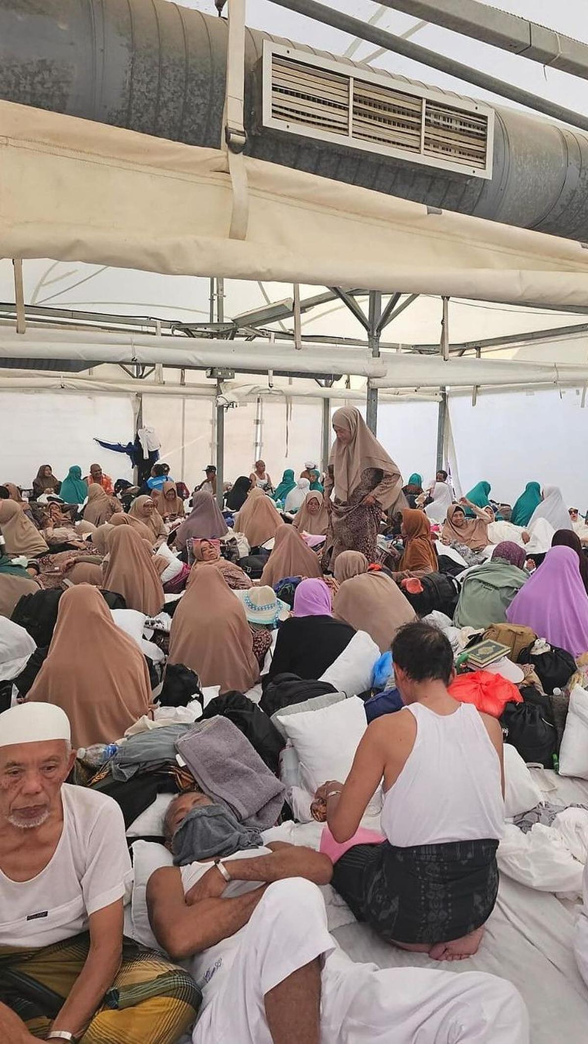 Potret tenda jemaah haji reguler yang dibagikan Cak Imin dalam postingan instragramnya.