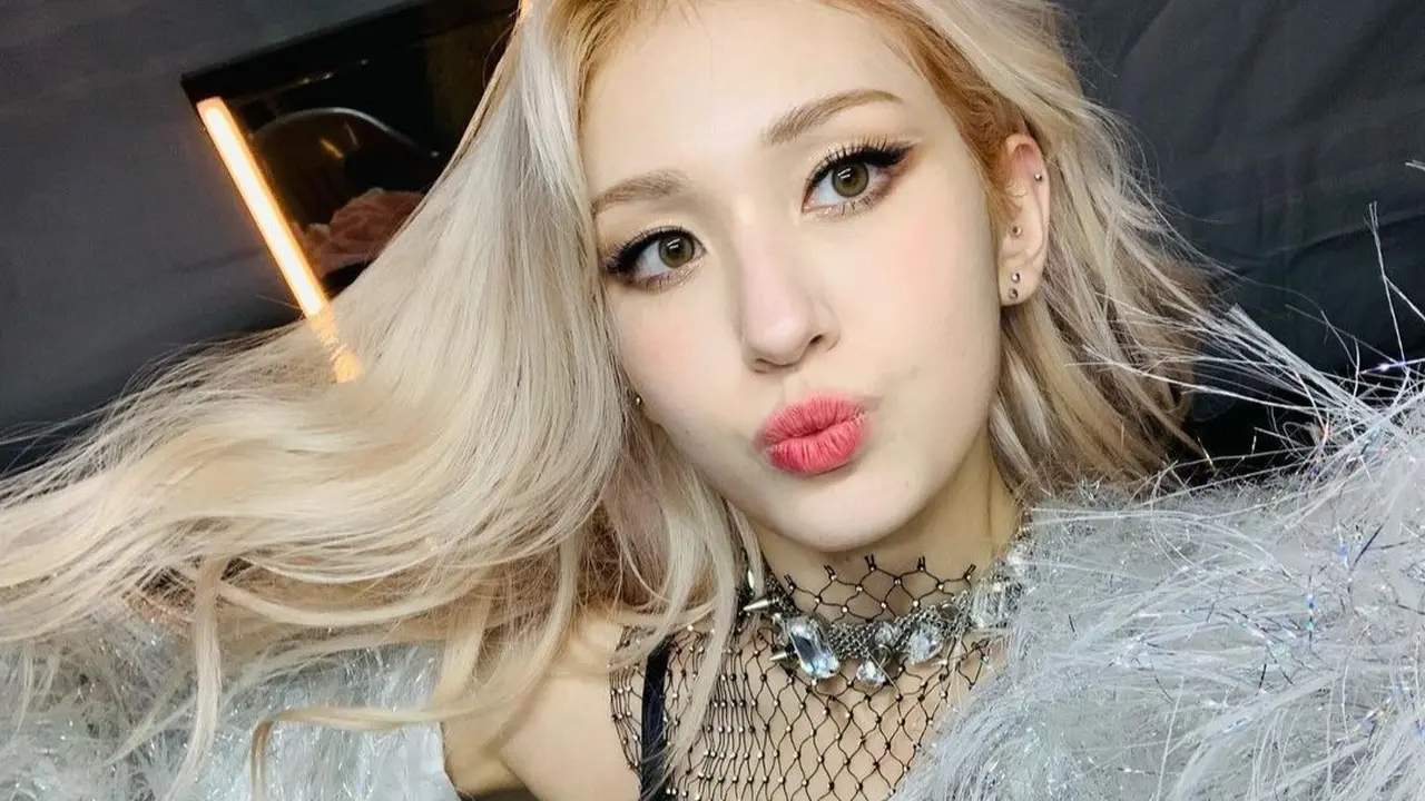 Jeon Somi