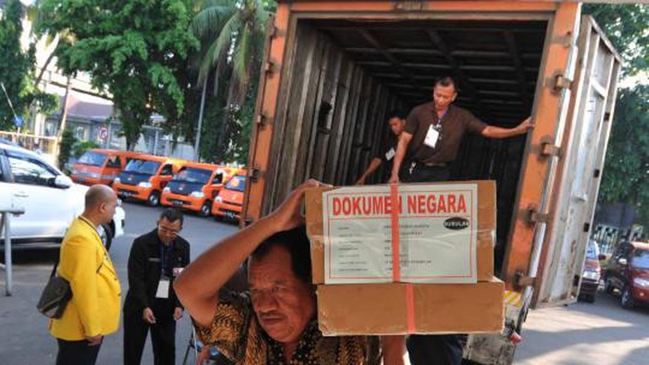 Polisi kawal distribusi soal Ujian Nasional