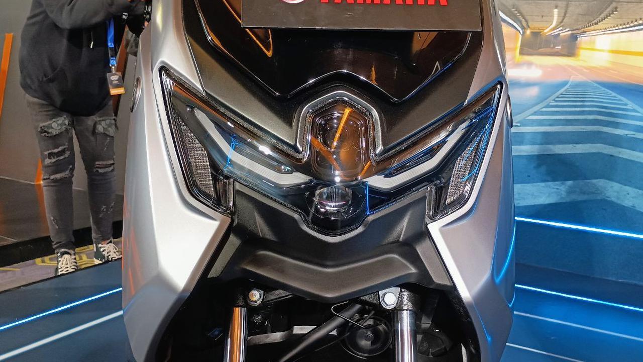 Skutik MAXi menawarkan pengalaman berkendara yang lebih baik, mulai dari desain hingga teknologi mesin