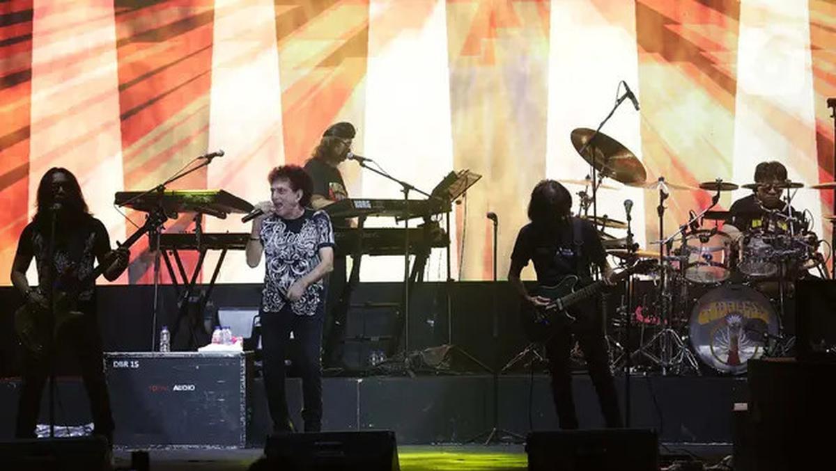 God Bless Bertahan 5 Dekade Lebih, Kekeluargaan Antar Personel hingga Tekad Mempertahankan Band Jadi Kunci Utama