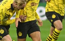 FOTO: Gilas PSV 2-0, Borussia Dortmund Lolos Perempat Final Liga Champions