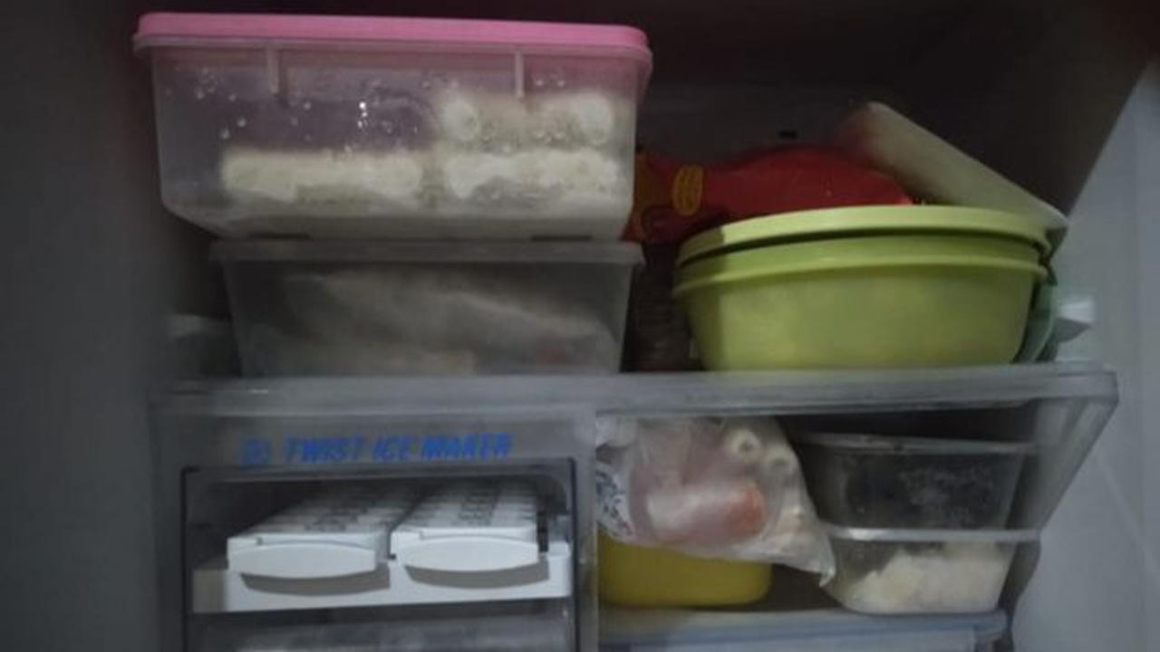 Bahaya Menggunakan Wadah Plastik di Freezer dan Microwave yang Perlu Diketahui