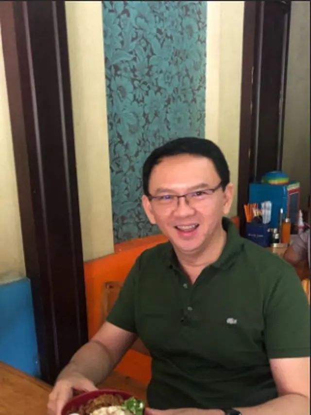 Potret Basuki Tjahaja Purnama makan Bakmi Ahok.