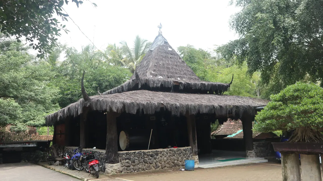 Masjid kayu Alif Baa 1