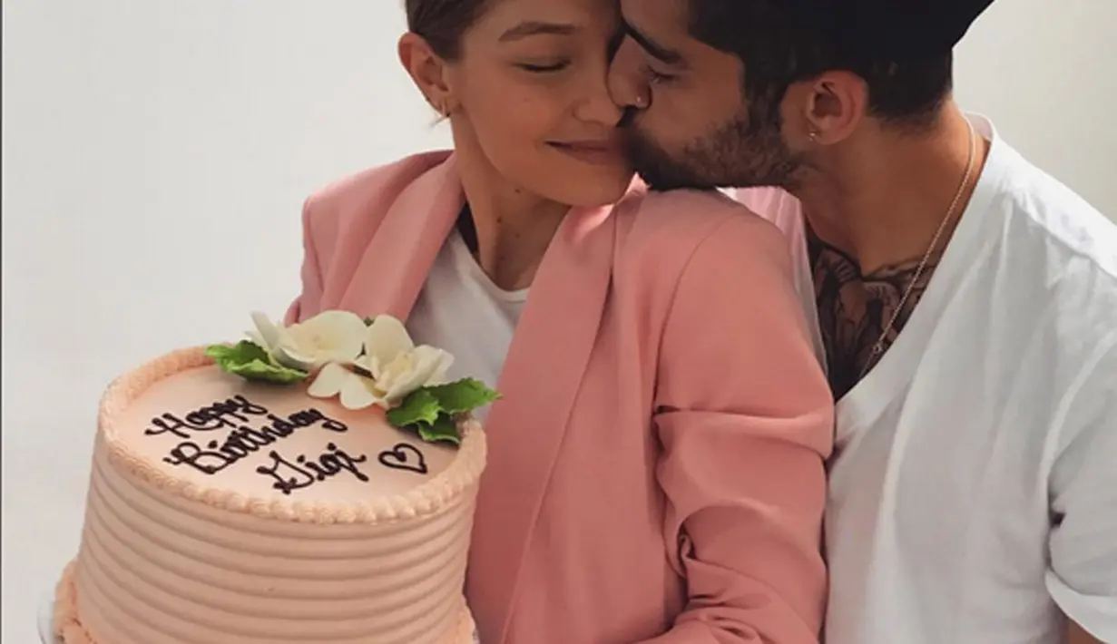 Seperti yang diwartakan Hollywoodlife.com, Gigi pun masih berencana untuk memiliki hubungan yang serius dengan Zayn, namun ia paham bahwa sang kekasih tidak siap untuk melamarnya dalam waktu dekat. (Instagram)