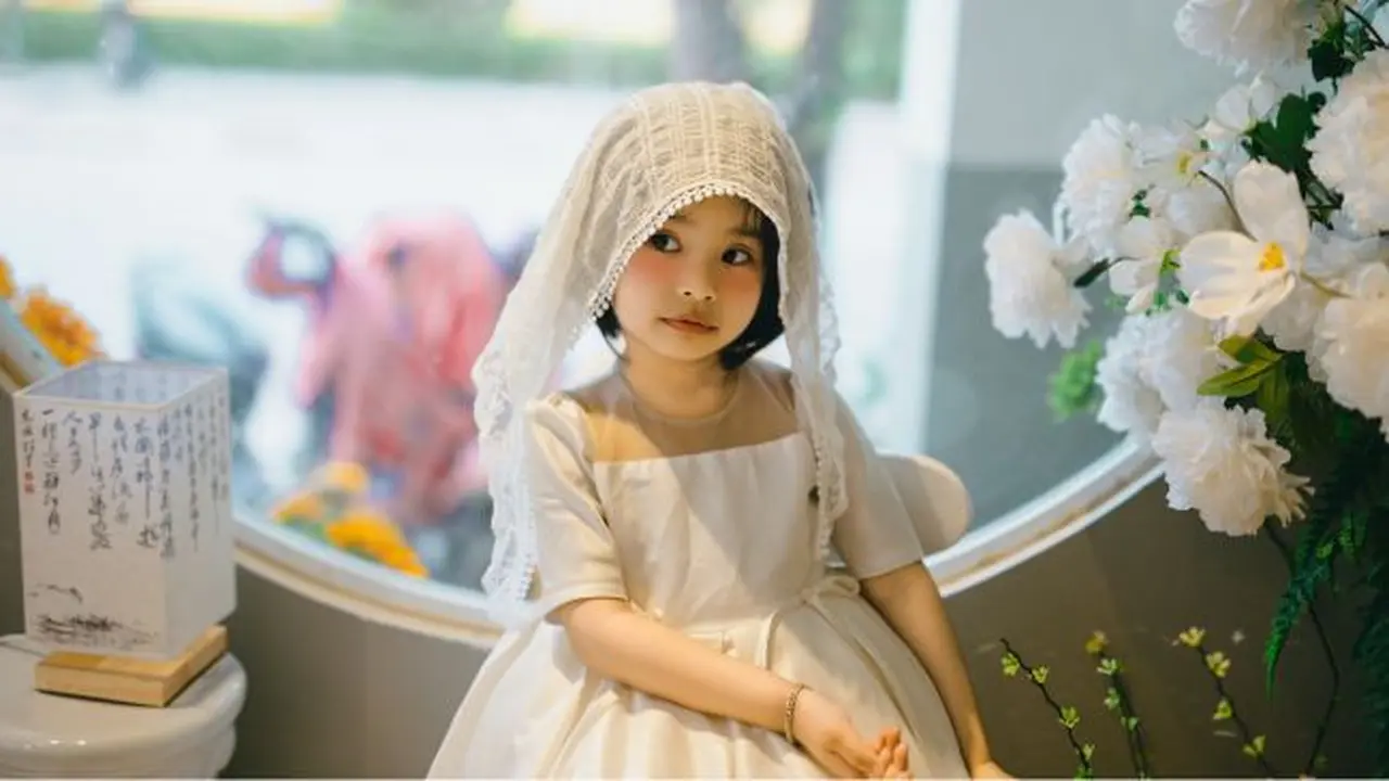 ILustrasi Model Brokat Anak Perempuan (Credit: Hao Pan/Unsplash)