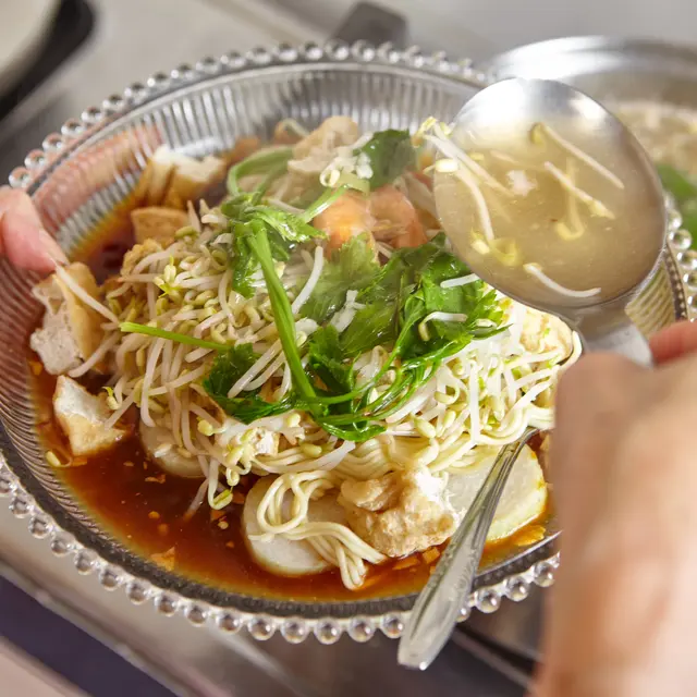Resep Lontong Mie Surabaya Nikmatnya Nendang Lifestyle Fimela Com
