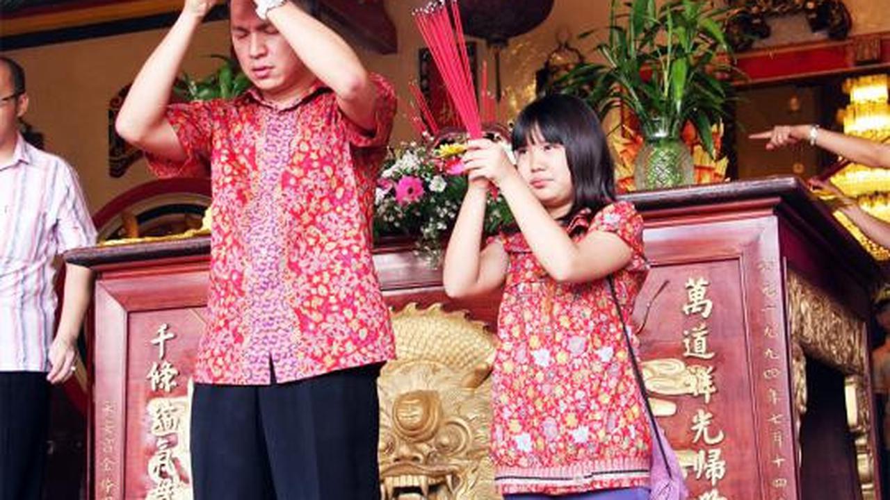 Perayaan Imlek di Eng An Kiong, Malang 