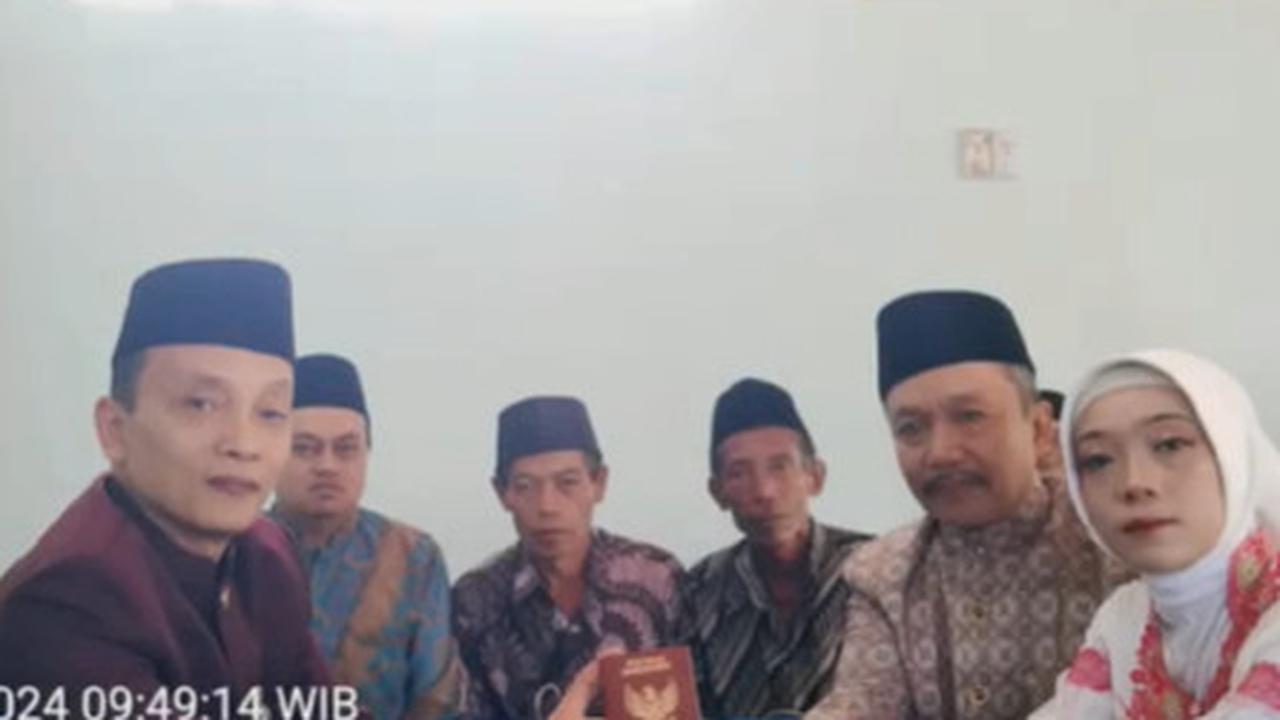 Pernikahan Beda Usia 33 Tahun