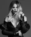 Khloe Kardashian, saat ini sedang bahagia lantaran akan menjadi seorang ibu. Meski belum mengonfirmasi, namun seperti kabar yang beredar bahwa saat ini Khloe sedang mengandung anaknya. (Instagram/khloekardashian)