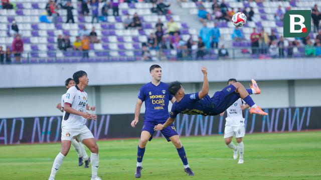 Hokky Caraka - Persita Vs Persik di BRI Super League 2025/2026