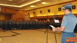 Citizen6, Surabaya: Sebanyak 351 Perwira Pertama TNI AL yang lolos saringan masuk, berhak mengikuti Dikspespa di Gedung Moeljadi, Kesatrian Bumimoro, Kobangdikal, Surabaya. (Pengirim: Penkobangdikal).