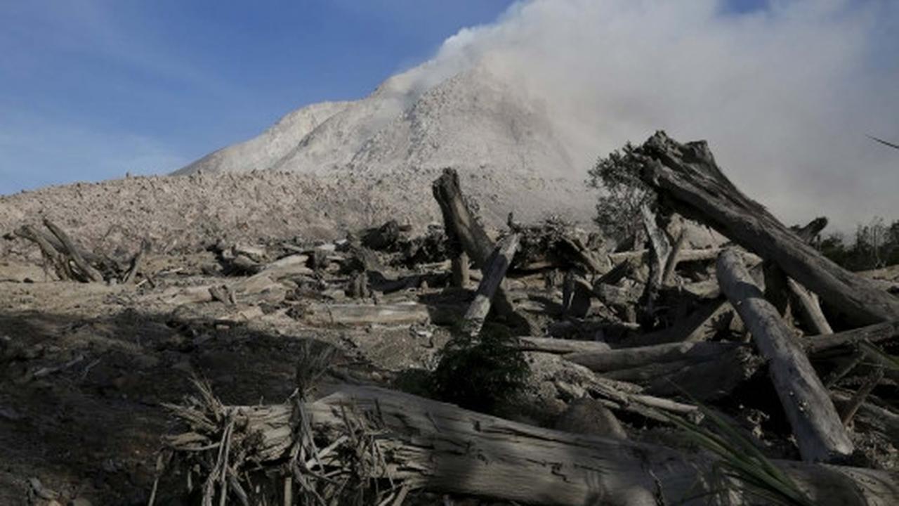 Menelusuri desa di Karo jadi 'kota mati' akibat erupsi Sinabung