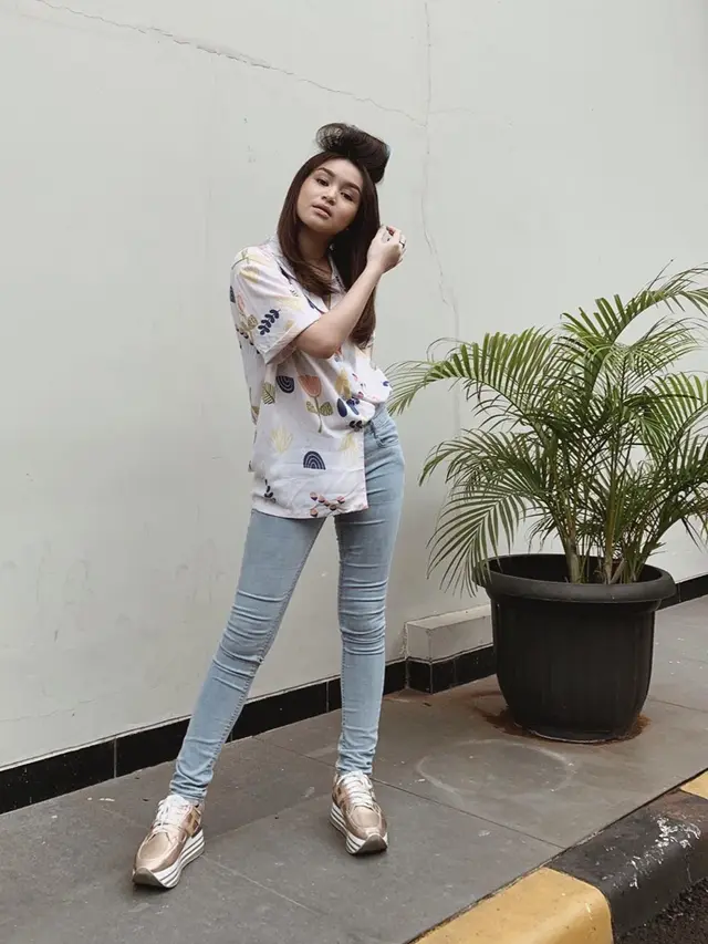 7 Pesona Icha Nabilah, Aktris Sinetron Kisah Cinta Anak Tiri