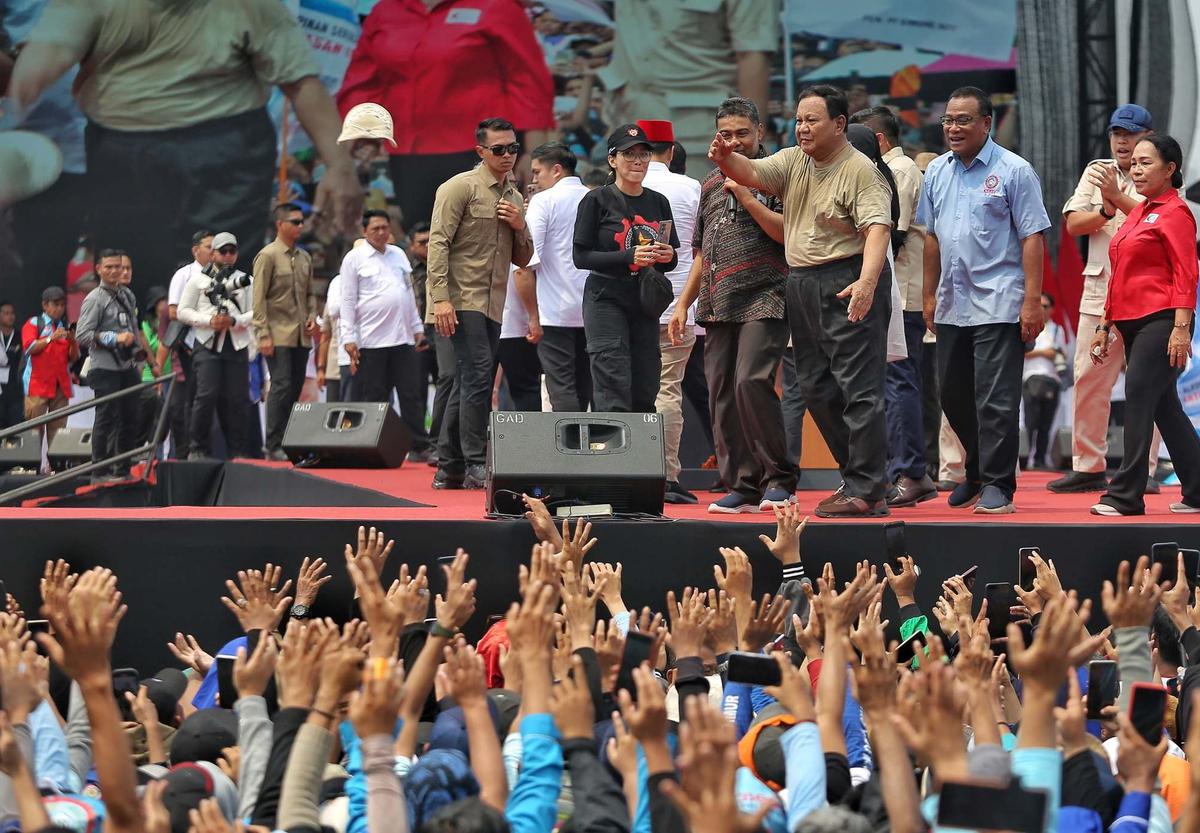 Prabowo hadiri perayaan Hari Buruh di Monas