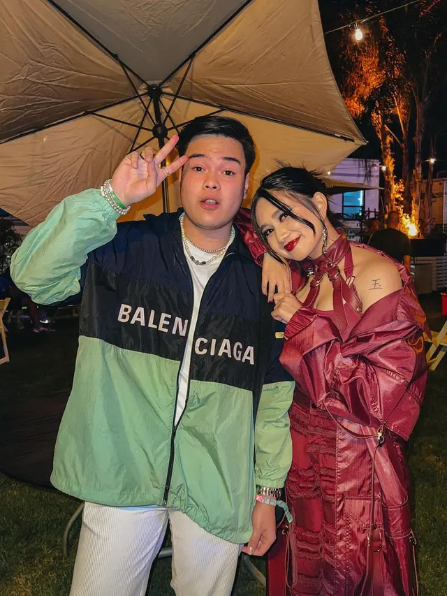 Jeje Soekarno nonton Coachella 2022 di Amerika (Foto: Instagram/@jejesoekarno)