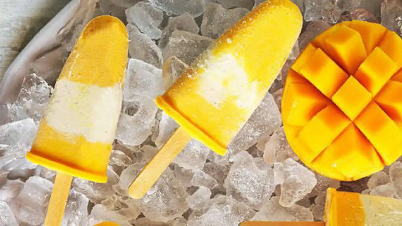 Mango popsicles/copyright http://mangoes.net.au